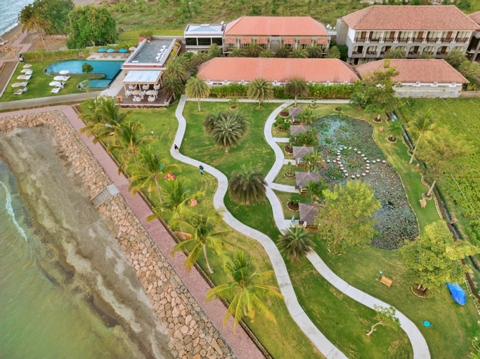 Lovina Beach Club & Resort - Tap to explore photos