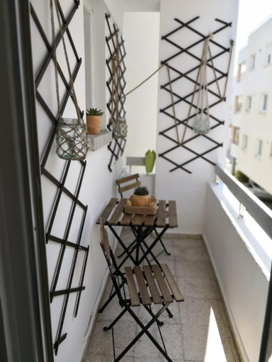 Others 2, Cheerful Apartment in Nicosia