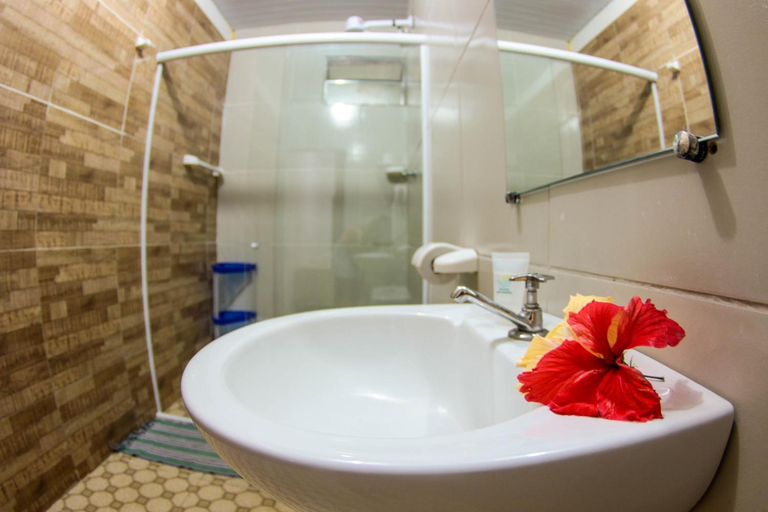 Bathroom 11