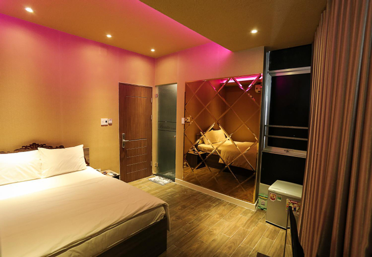 Bedroom 9