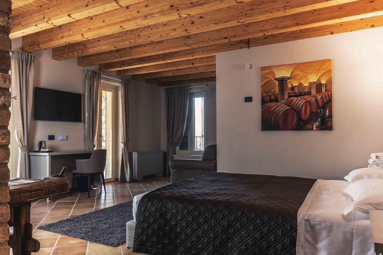 Bedroom 2, Agriturismo Relais La Casina, Mantua