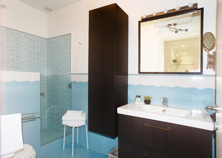 Bathroom 4, Residenza Echia, Napoli