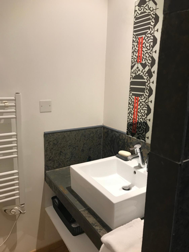 Bathroom 9
