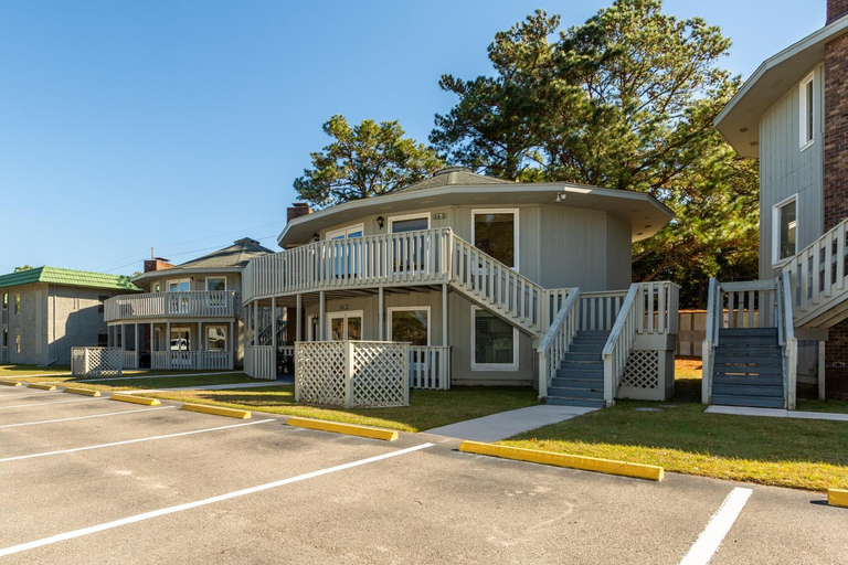 Exterior & Views 1, Country Club Villas, Horry