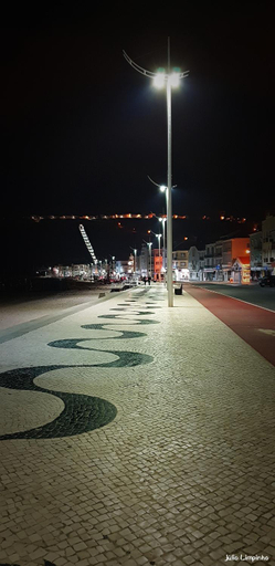 Others 5, By the Beach, Nazaré