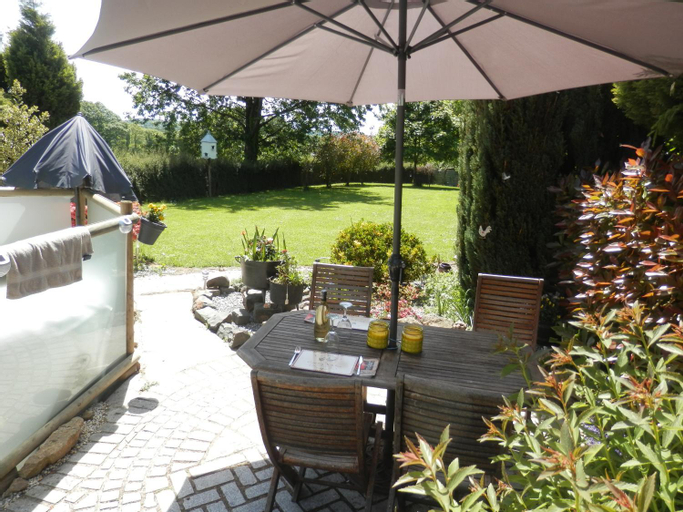 La petite Cretouffiere - Naturiste Accommodation - Adult Only, Mayenne