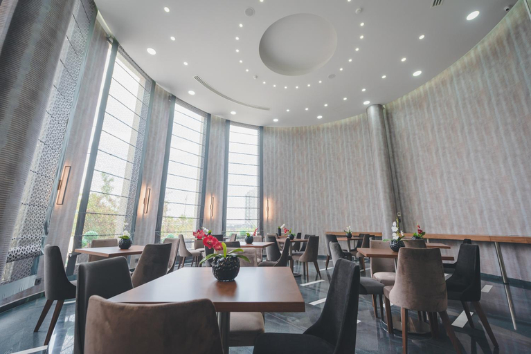 Food & Drinks 4, LOUIS V HOTEL LEBANON, El Metn