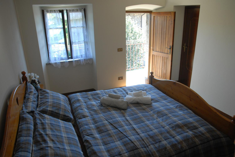 Bedroom 2, Bed & Breakfast Castello Regina, Bergamo