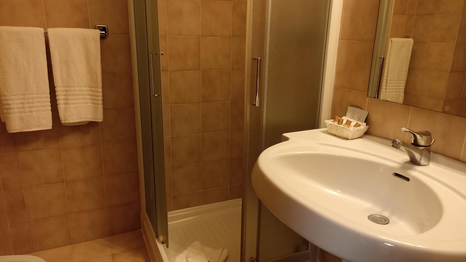 Bathroom 4, Eurohotel, Torino