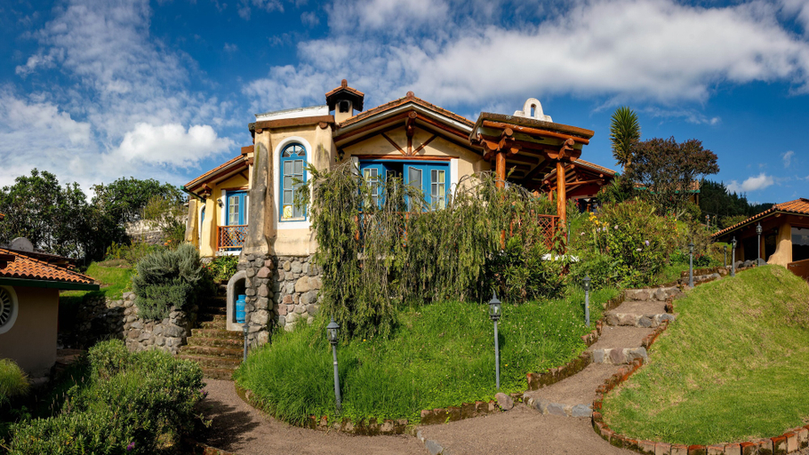 Exterior & Views 2, Llullu Llama Mountain Lodge, Sigchos