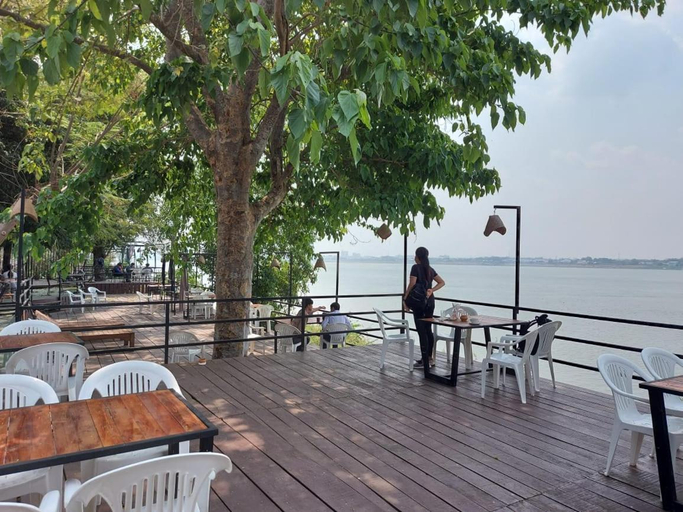 Food & Drinks 5, Pilgrims Kitchen & Inn, Khanthabouly