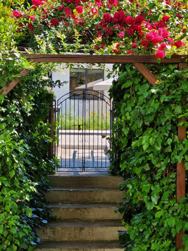 Others 5, Willa Nad Potokiem, Kłodzko