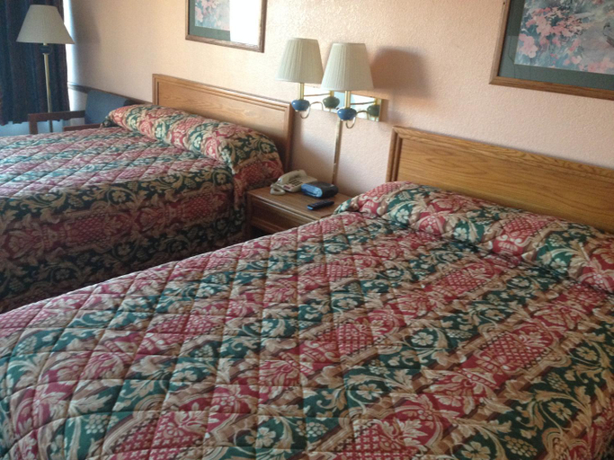 Bedroom 2, Knights Inn Bristol, Bristol