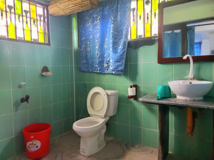 Bathroom 3, Patrick On The Beach Resort, General Luna