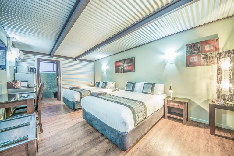 Bedroom 2, Orbost Motel, E. Gippsland - Orbost