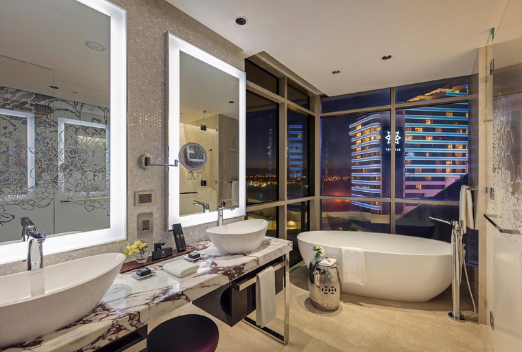 Bathroom 12