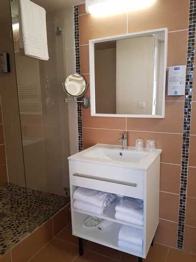 Bathroom 5