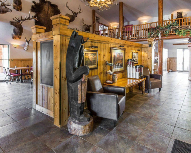 Public Area 2, The Antler Lodge - Gardiner, Park