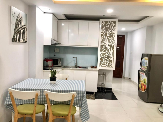 Dining Room 11