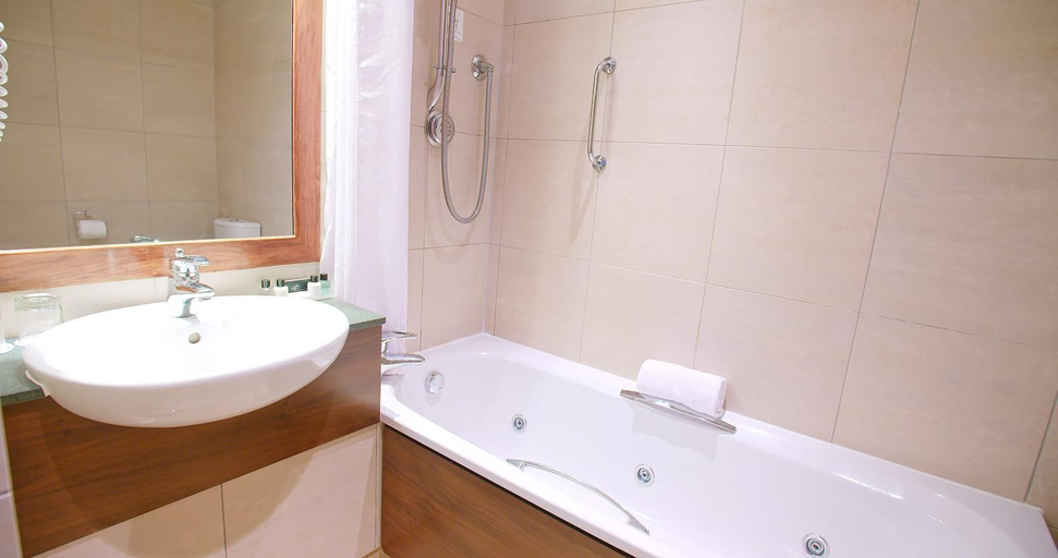Bathroom 4, HARBOUR HEIGHTS HOTEL, Poole