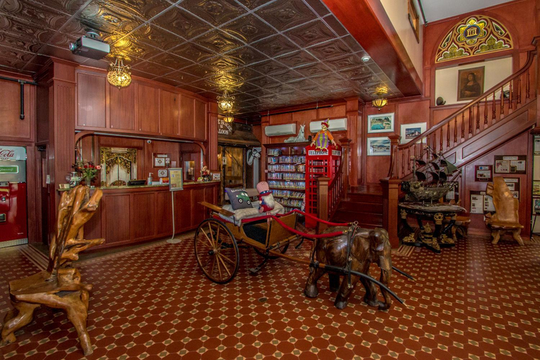 Public Area 2, Adventure Suites, Carroll