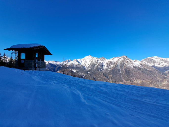 Others 4, Hotel Mirage, Sondrio