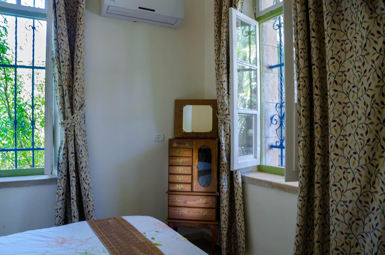 Facilities 4, Jerusalem Garden Home, Jerusalem