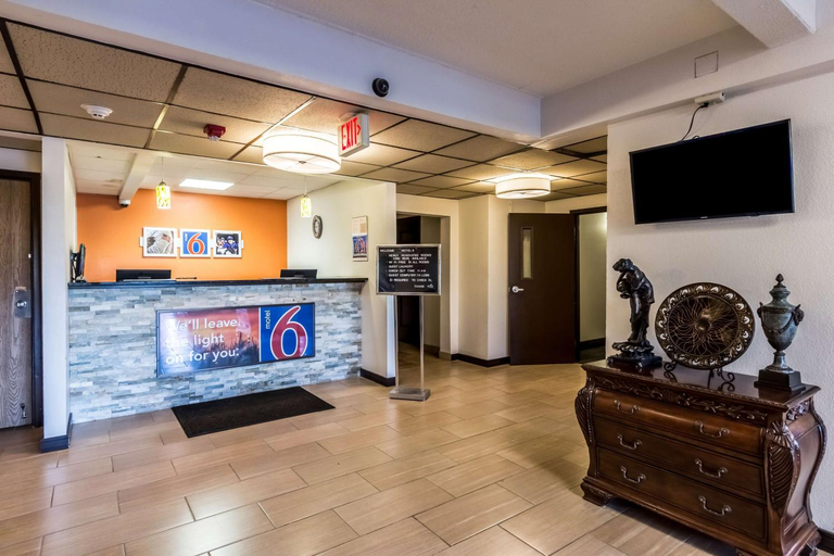 Public Area 2, Motel 6 Springfield, OH, Clark