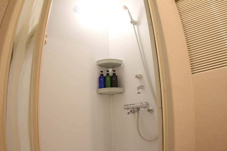Bathroom 3, Expected Inn, Fukuoka