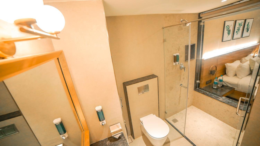 Bathroom 3, Grand Palace Hotel & Spa -Yercaud, Salem