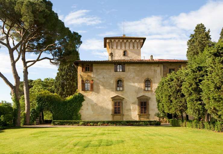 Exterior & Views