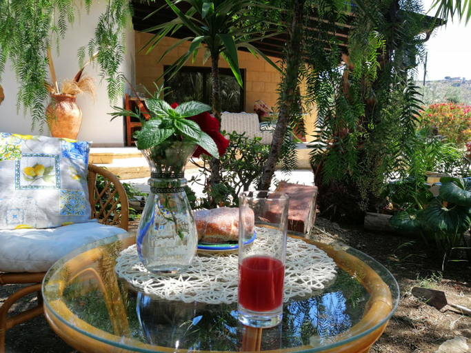 Others 4, LUMIE DI SICILIA, Agrigento