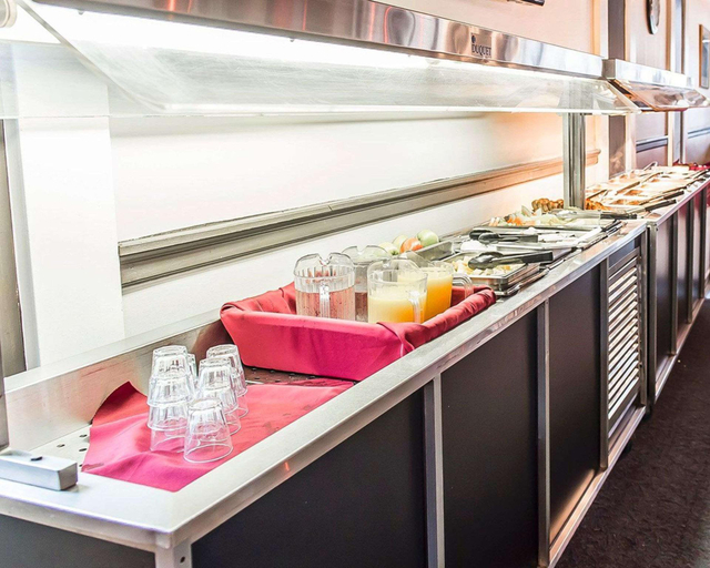 Food & Drinks 4, Quality Inn & Suites, Communauté-Urbaine-de-l'Outaouais