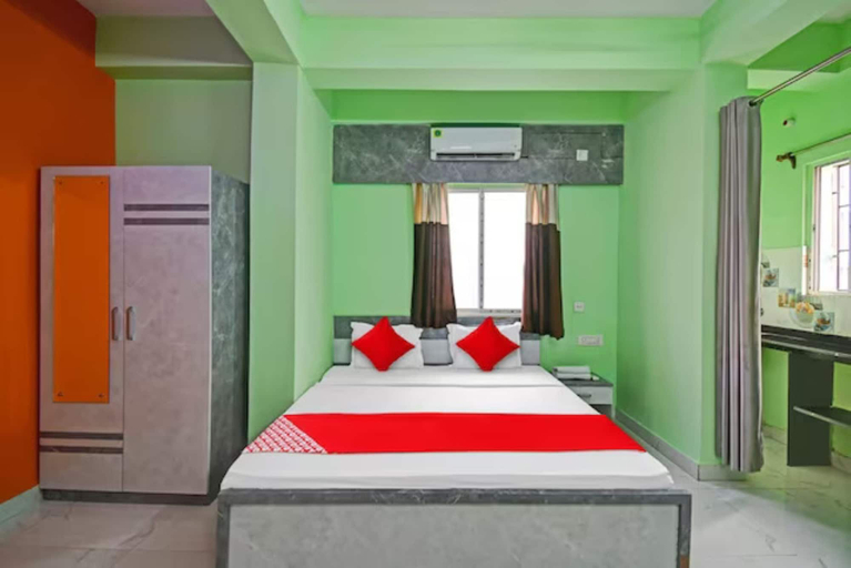 Others 4, 7 Dayz Inn, North 24 Parganas