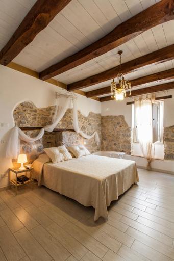 Bedroom 3, Aia Antica, Latina