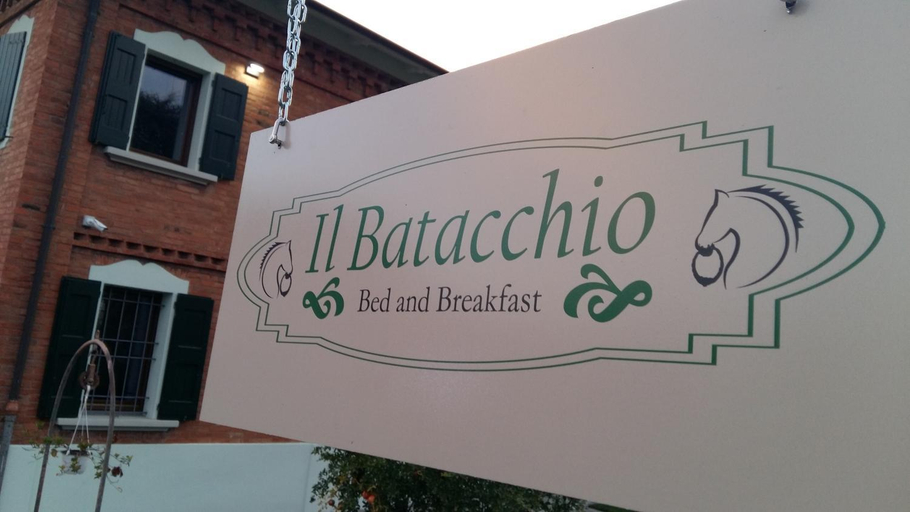 Others 4, Il Batacchio B&B, Bologna