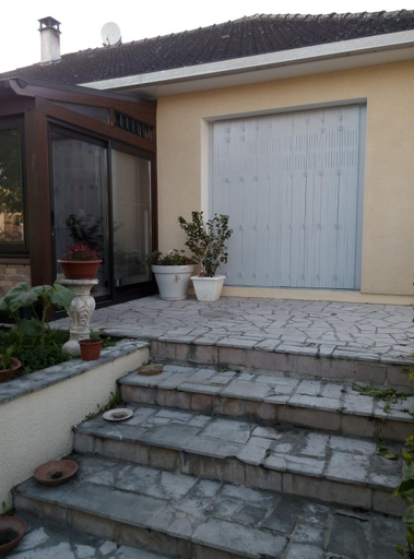 Others 2, chez Myla chambre avec tv ecran plat et salle de bain privative, Cher