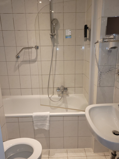 Bathroom 7