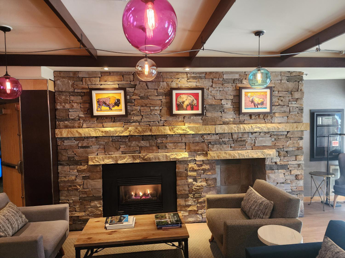 Public Area 3, Banff Inn, Division No. 15