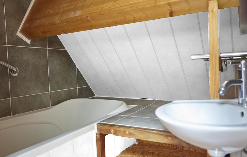 Bathroom 4, Domaine de Cantegrel - Gites de Charme et Suite Troglodyte en Perigord, Dordogne