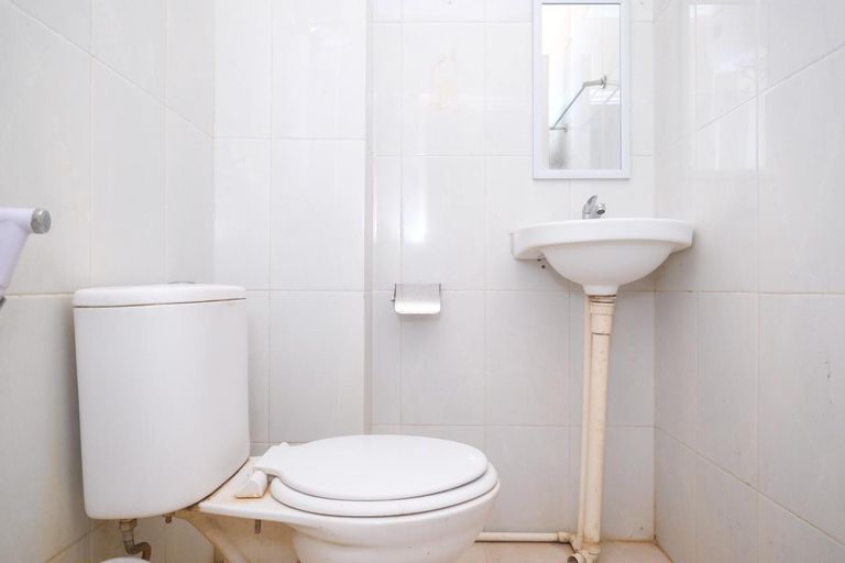 Bathroom 8