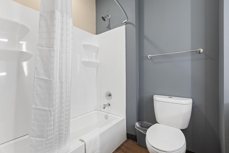 Bathroom 4, Extended Stay America Suites Boston Burlington, Middlesex