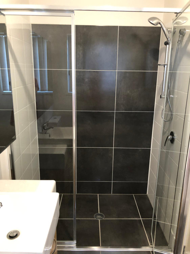 Bathroom 5, Wynnum Anchor Motel, Wynnum