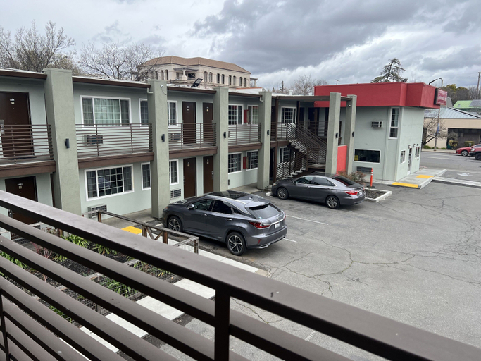 Others 4, Days Inn by Wyndham Chico, Butte