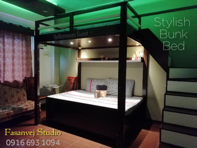 Others 5, NAIA Airport Fasanvej Studio condo NetflixTv 4pax, Parañaque