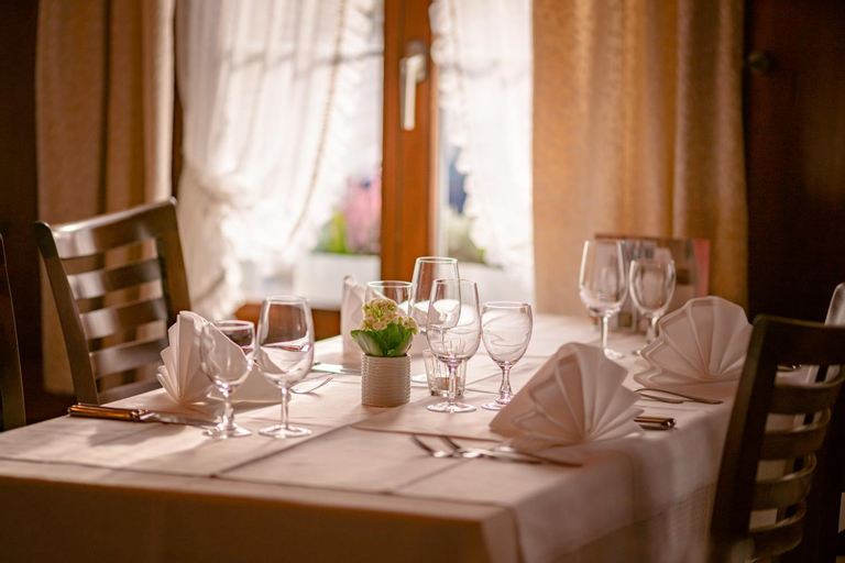 Food & Drinks 5, Hotel Restaurant Bad Gutenburg, Aarwangen