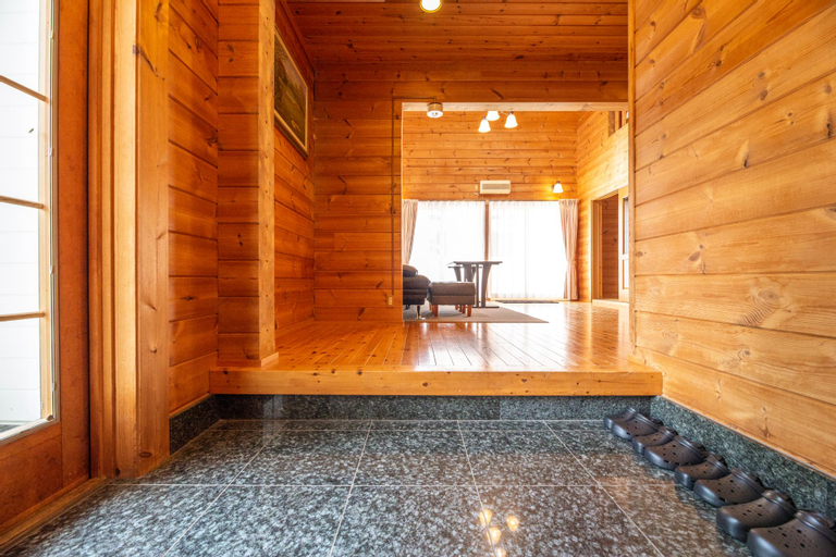 Public Area 4, BLUE EDEN, Izu