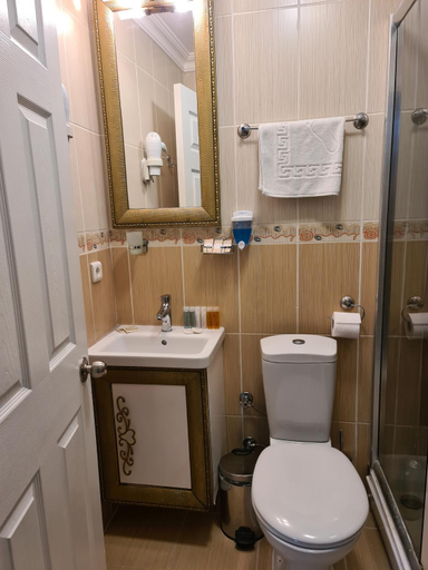 Bathroom, Oceans 7 Hotel, Fatih