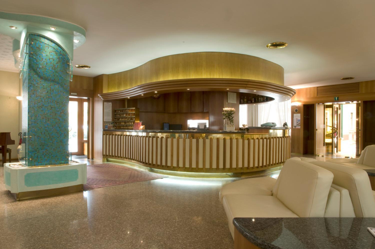 Public Area 2, Albergo Milano, Brescia