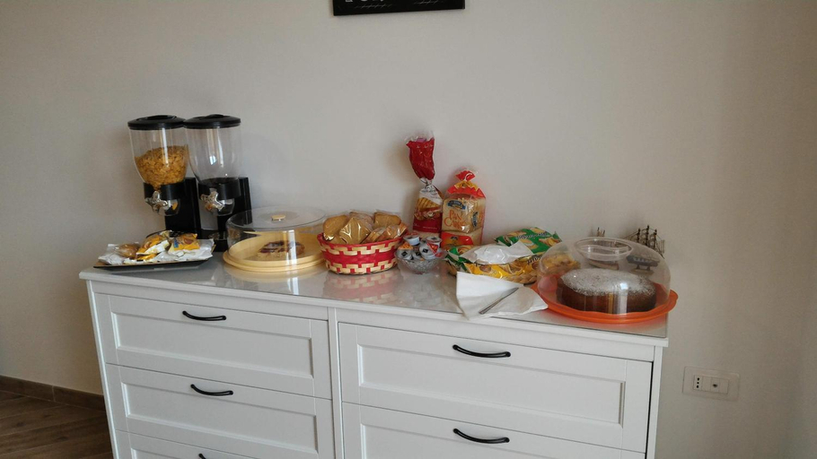 Food & Drinks, civico sei rooms, Salerno